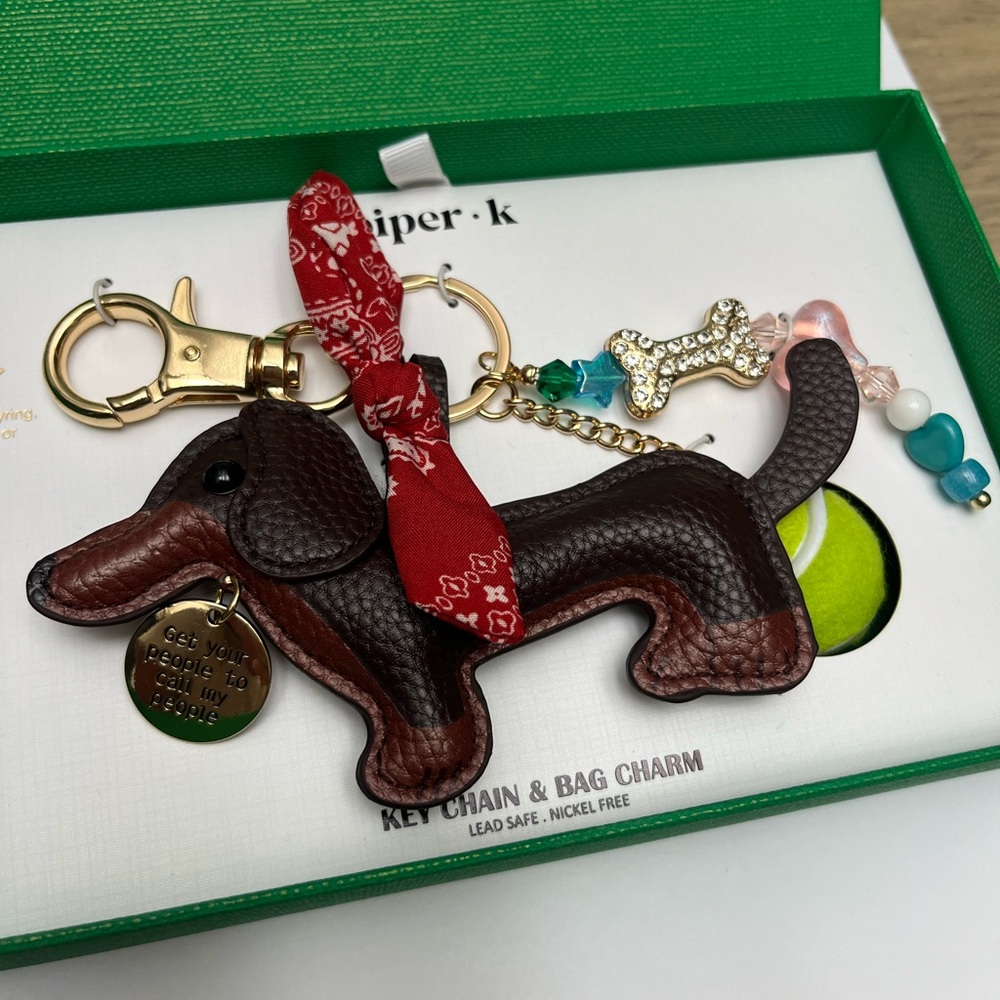NWT ⚜️🤎⚜️ PIPER K Adorable Dachshund Doggie Key Chain Bag Charm - Picture 14 of 15